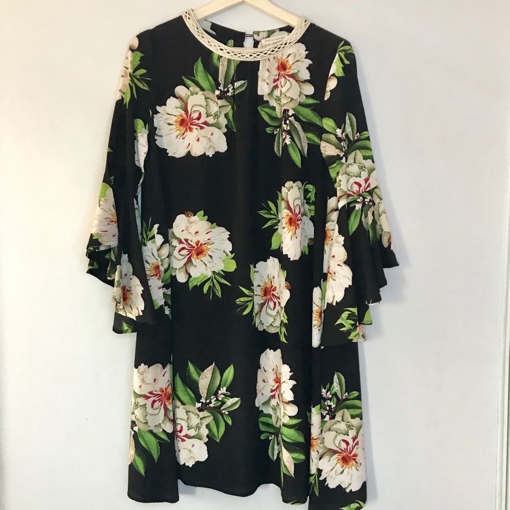 Stevie Hender Bell Sleeve Floral Dress